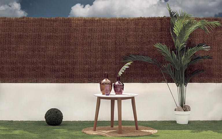 En KREO Jardiner&iacute;a puedes elegir entre nuestro amplio cat&aacute;logo de Cerramientos y Elementos de Ocultaci&oacute;n para acondicionar Jardines y Terrazas, compra nuestro material especializado para jardineros